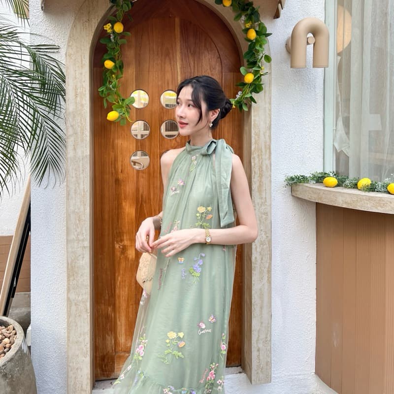 Lady Camelia Dress - Miidaผ้าใหม่หนาขึ้นผ้าเวลปักน่ารักมากๆ รูปที่ 5