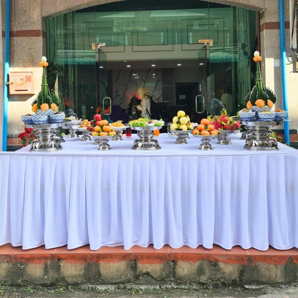 ผ้าประดับติดขอบเวที ขอบโต๊ะ จับจีบสำเร็จรูป โรงงานดณยา รูปที่ 9