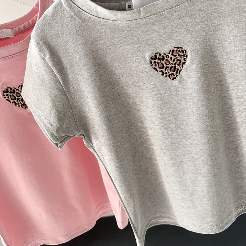 Love Tiger เสื้อยืดผ้ายูนิปักหัวใจลายเสือ รูปที่ 7