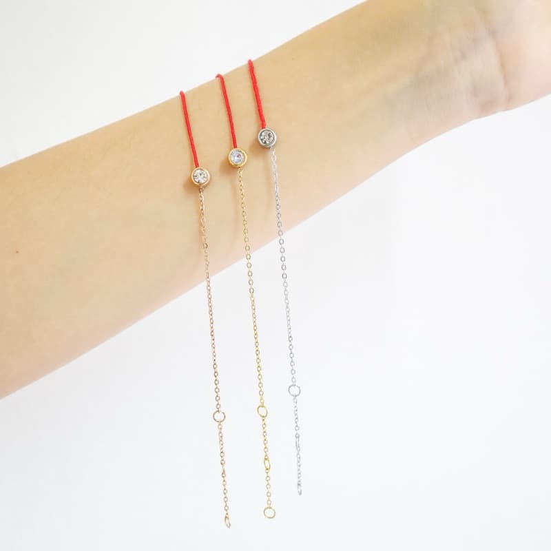 WITHTRUELOVE - Mini Dot Red String Bracelet รูปที่ 3