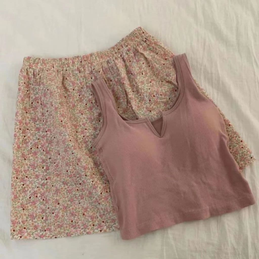 SexyNight ชุดนอน เสื้อกล้าม ชุดนอนลายดอกไม้ พร้อมแผ่นรองหน้าอก หลวม สวมใส่สบาย มี 3 สีให้เลือก รูปที่ 4