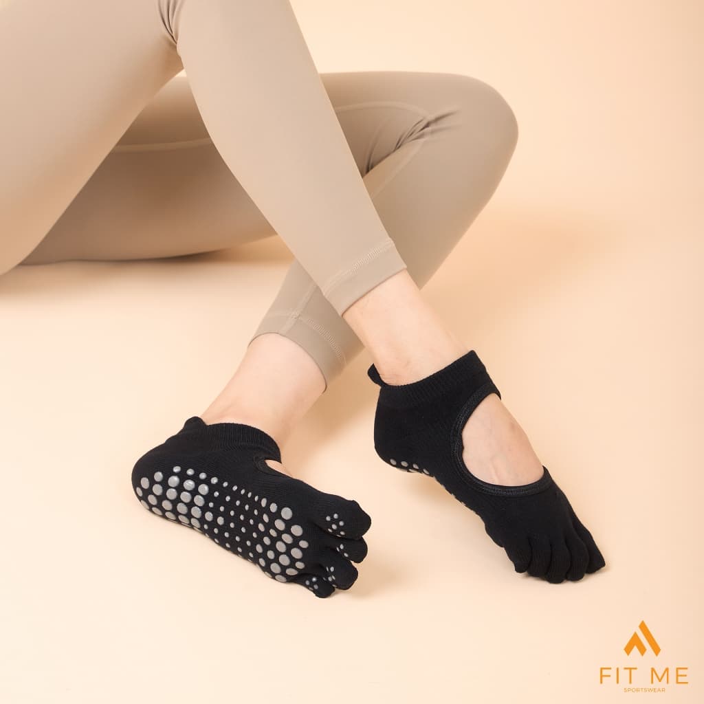 ถุงเท้าพิลาทิส แยกนิ้ว ถุงเท้าโยคะ มีกันลื่น ข้อสั้น ผู้หญิง FitMeSportswear Pilates Toe Socks รูปที่ 6