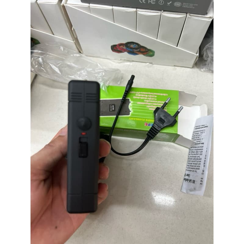 พ้อมส่ง ไฟฉาย LED ที่มีประสิทธิภาพชาร์จไฟได้หลอดไฟสว่างใสกวางแจ้ง เหมาะสำสายเดีนป่าแค้มปริ้ง สินค้าพ้อมส่งตามรูป รูปที่ 3