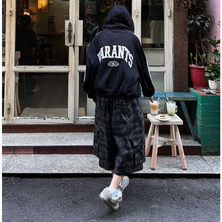 Karants เสื้อ Hoodie Zip Cropped Boxy ปักลาย แต่งซิป 2 ทาง สำหรับผู้ชายและผู้หญิง Unisex - AK11 รูปที่ 7