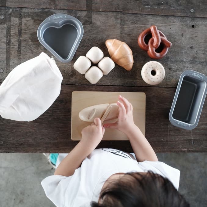 PlanToys ของเล่นไม้ 3628 Bread Set ชุดขนมปัง เสริมพัฒนาการ สำหรับเด็กอายุ 2 ปี ขึ้นไป รูปที่ 5