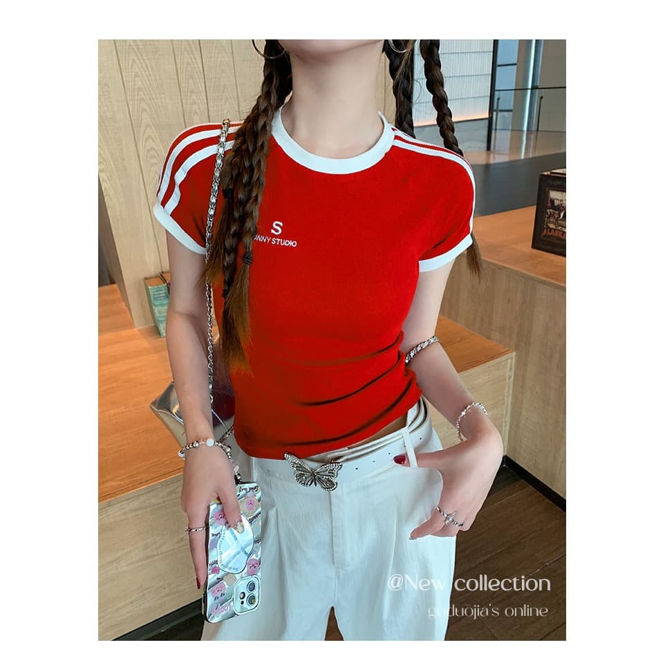 cherryshop เสื้อยืดรัดรูปผู้หญิง เสื้อคอกลมแฟชั่น แขนสั้นพิมพ์ลาย ย้อนยุคการประกบ สไตล์อเมริกัน รูปที่ 9