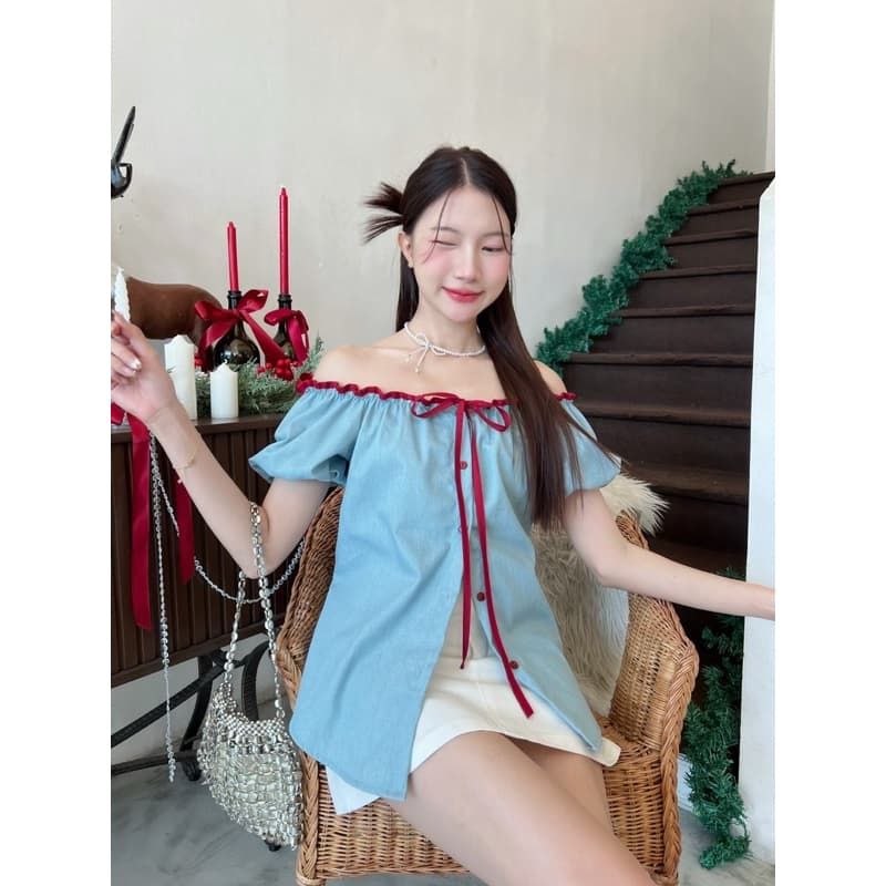 มีผูกหลังMamildya.shop เสื้อปาดไหล่ ผ้ายีนส์ตัดกระดุมแดง สวยมากๆ จะใส่ผ่าหน้านิดๆ/ S2-12/TOT-ปาดยีน รูปที่ 4