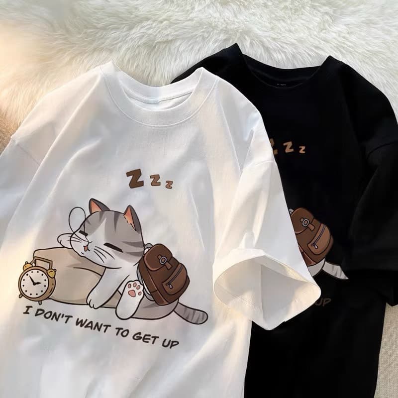 NEW CAT เสื้อยืดคอกลมแขนสั้น ลายแมวหลับ ผ้านิ่มใส่สบาย ES404 รูปที่ 1