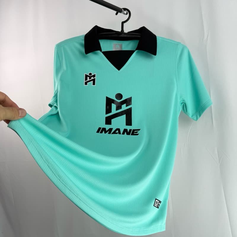 IMANE เสื้อกีฬาคอสีปก พร้อมโลโก้ M กลางตัว IMA1 002 รูปที่ 2