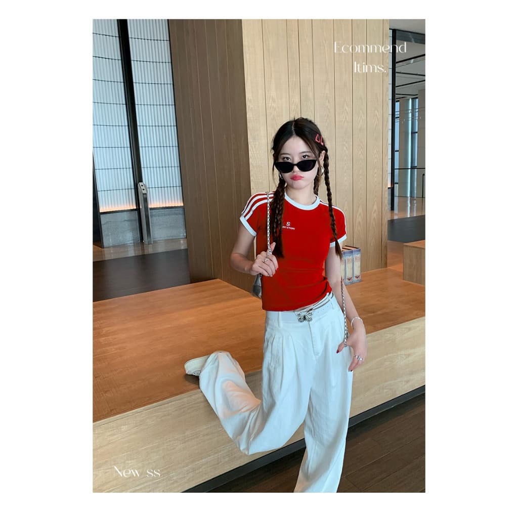 cherryshop เสื้อยืดรัดรูปผู้หญิง เสื้อคอกลมแฟชั่น แขนสั้นพิมพ์ลาย ย้อนยุคการประกบ สไตล์อเมริกัน รูปที่ 4