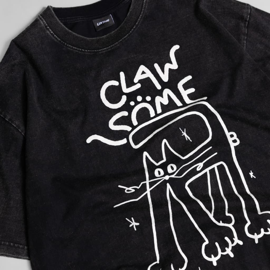 URTHE - เสื้อยืด Oversize ผ้าฟอก รุ่น CLAWSOME TEE รูปที่ 6