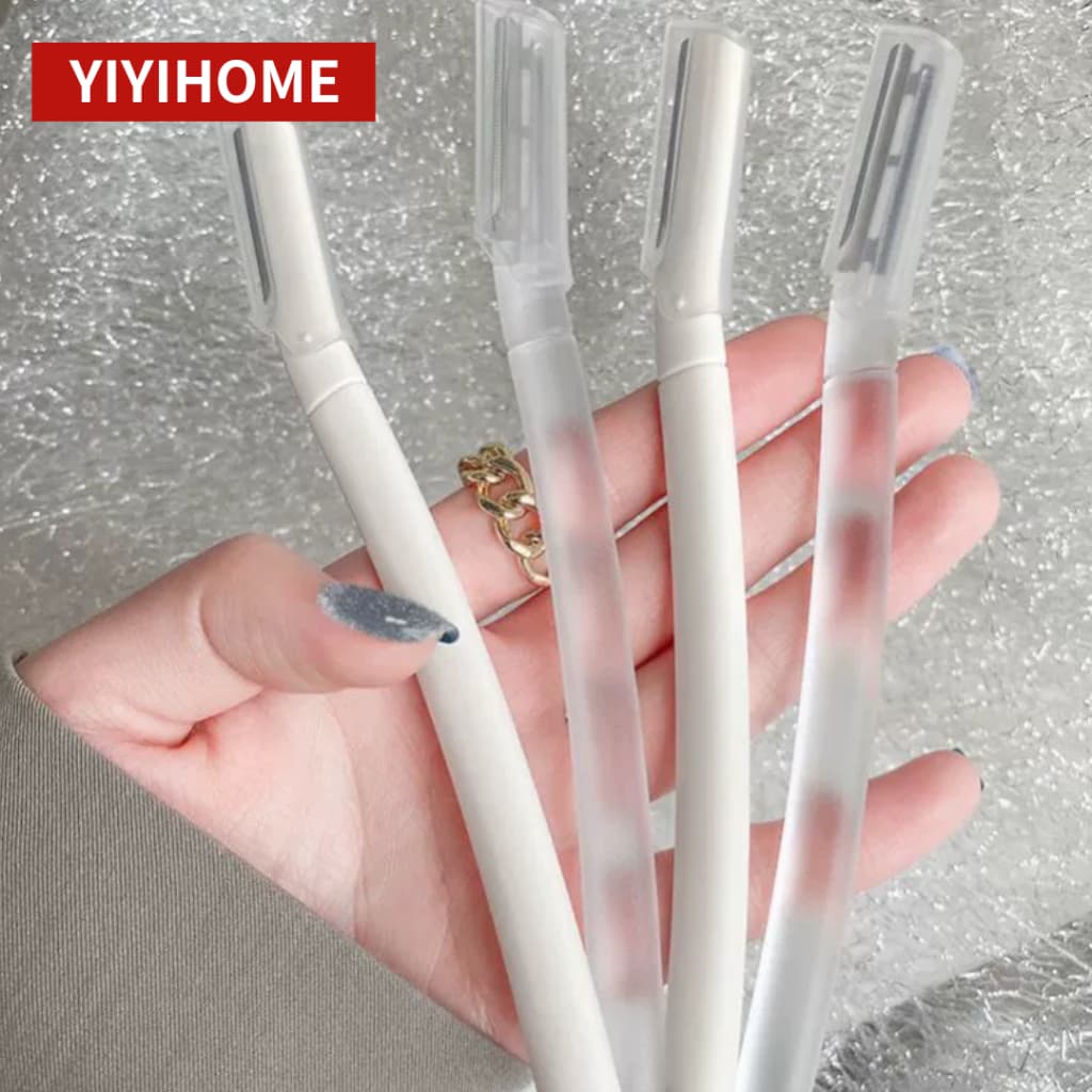YIYIHOME ที่กันคิ้ว มีดโกนคิ้ว ตกแต่งคิ้ว คมกริบ ใช้งานง่าย ไม่บาดผิว ล้างน้ำได้ กันสนิม มีฝาปิด รูปที่ 1