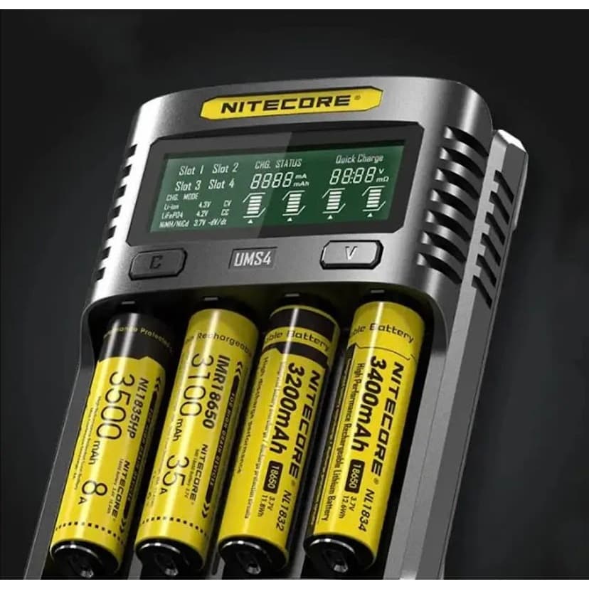 NITECORE UMS4 สี่ช่องแบตเตอรี่อัจฉริยะ USB-C 4A QC Fast CHARGING ที่ยอดเยี่ยมสําหรับ 18650 14500 26650 21700 AA AAA รูปที่ 2