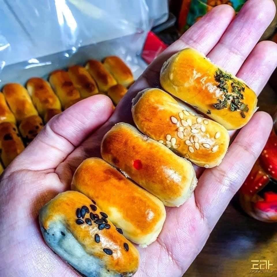 ขนมเปี๊ยะนมสด เอสเบเกอรี่ อร่อยมากกกกก รูปที่ 6