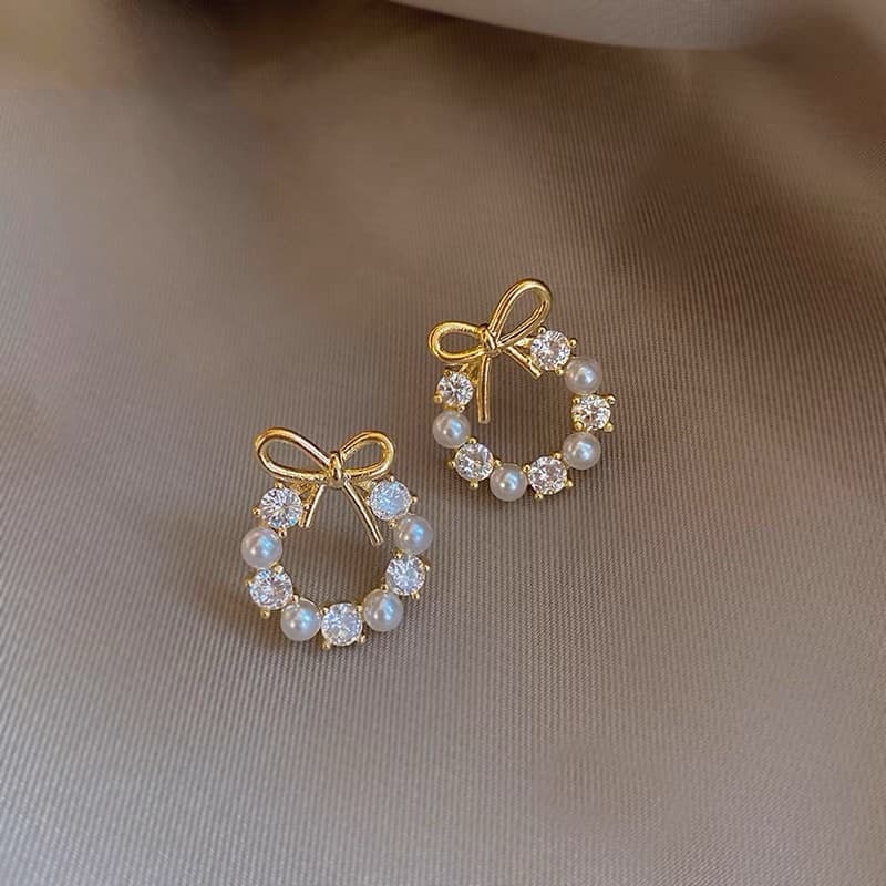 ต่างหู โบว์ล้อมเพชร สไตล์มินิมอล Sasa Earrings รูปที่ 9