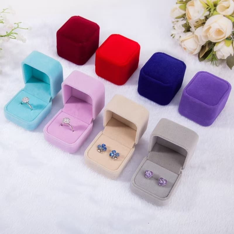 ขายส่ง 20ใบ กล่องเครื่องประดับ ราคาขายส่ง กล่องแหวน สักหลาด กล่องใส่แหวนกำมะหยี่ รูปที่ 1