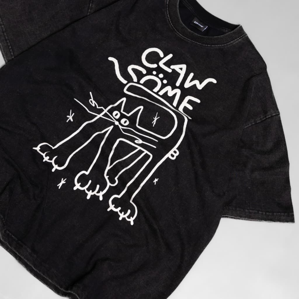 URTHE - เสื้อยืด Oversize ผ้าฟอก รุ่น CLAWSOME TEE รูปที่ 4