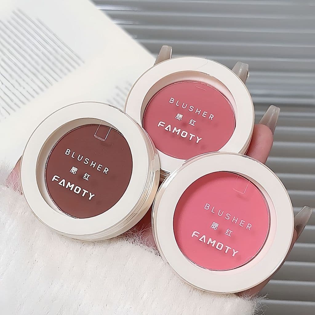 FAMOTY บลัชออน เนื้อฝุ่น Blush โทนสีชมพู สีสวย บรัชออน ปัดแก้ม เนื้อดี ติทนนาน กันน้ำ รูปที่ 3