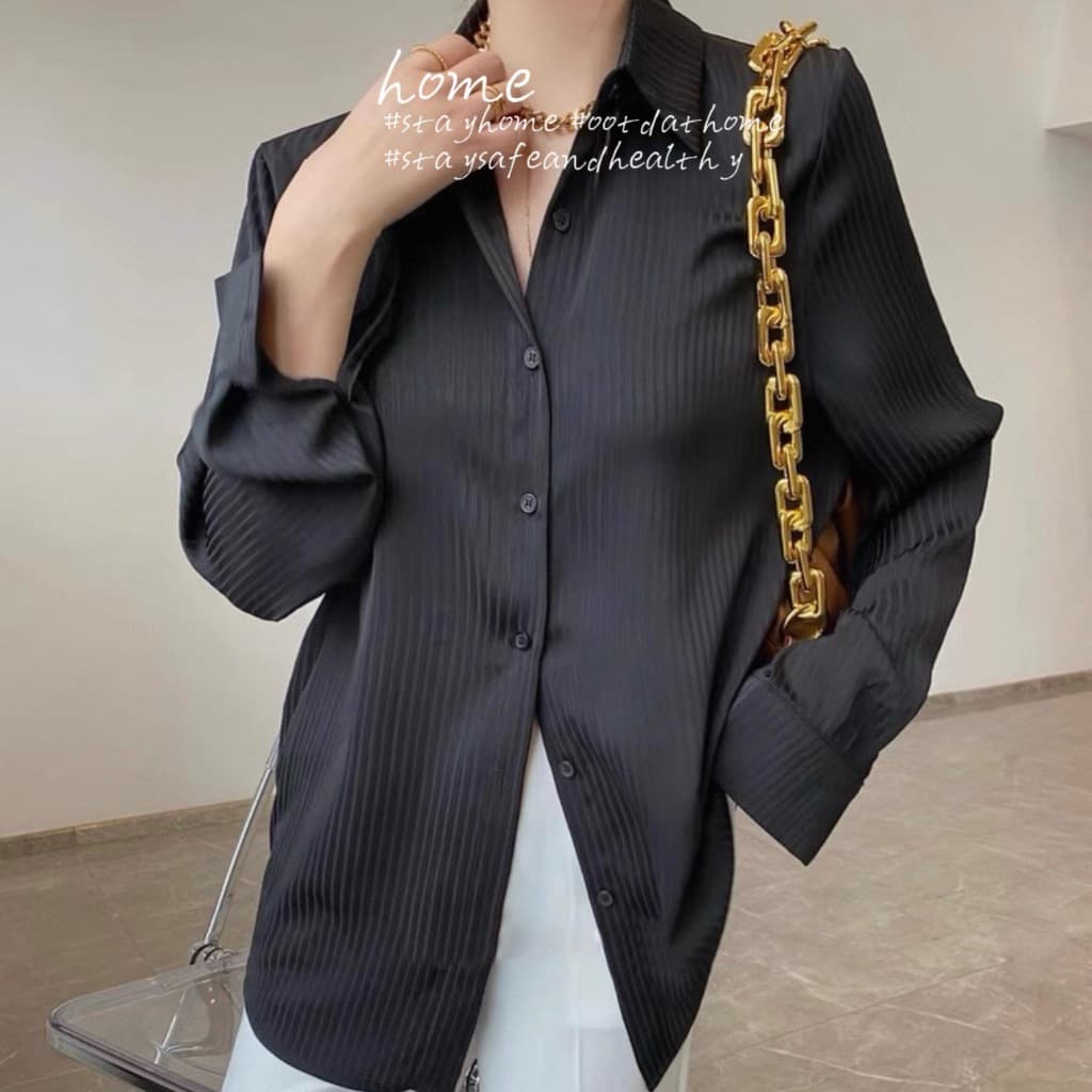 เสื้อเชิ้ตสีพื้นผ้าซาติน แขนยาวลายทาง แฟชั่น ทรงสวยทรงหลวมๆ แนวสาวออฟฟิศวันสบายๆชิคๆ #MO8018 รูปที่ 8