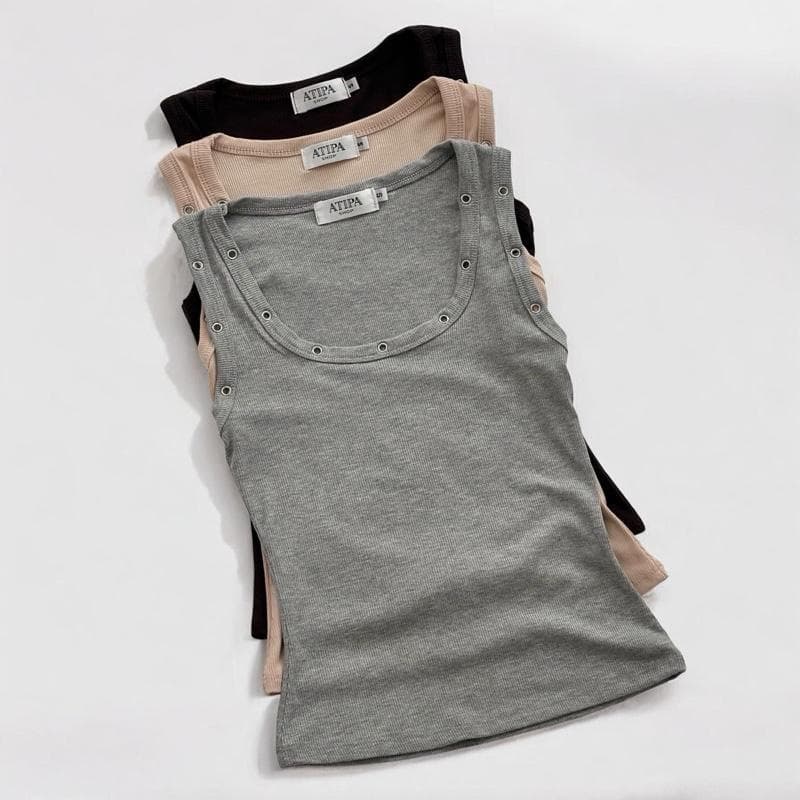 Atipashop - Alpha Loop Top เสื้อกล้ามตอกหมุด คอเหลี่ยม เก็บเนื้อรักแร้ ผ้ายืด ใส่สบาย รูปที่ 5