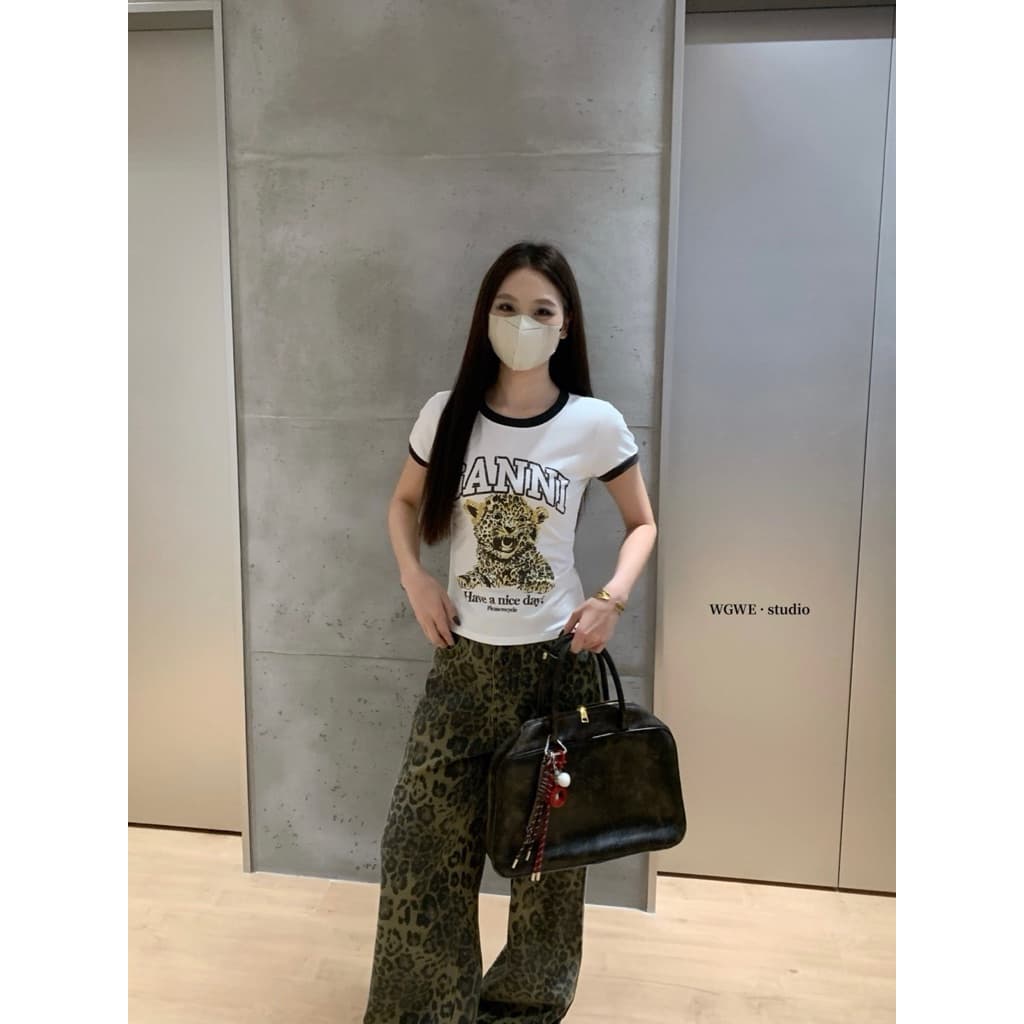9068# เสื้อยืดคอกลมแขนสั้น สกรีนลายช่วงอก เนื้อผ้าดี ใส่สบาย TAG : WG.WE รูปที่ 8