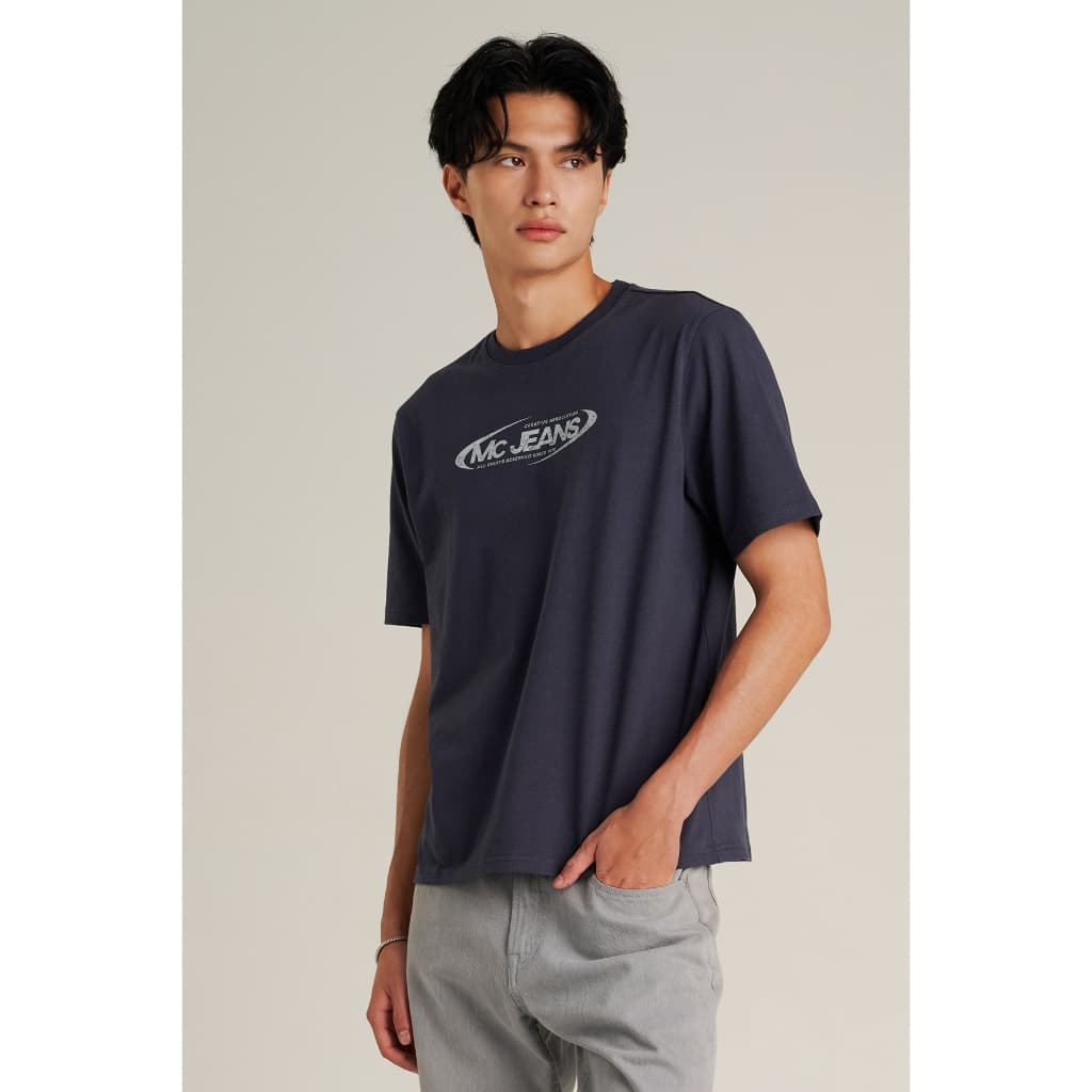 Mc JEANS เสื้อยืดผู้ชาย เสื้อยืดแขนสั้น ทรงเรกูลาร์ Regular Fit T-Shirt มีให้เลือก 4 สี MTSZD65 รูปที่ 5