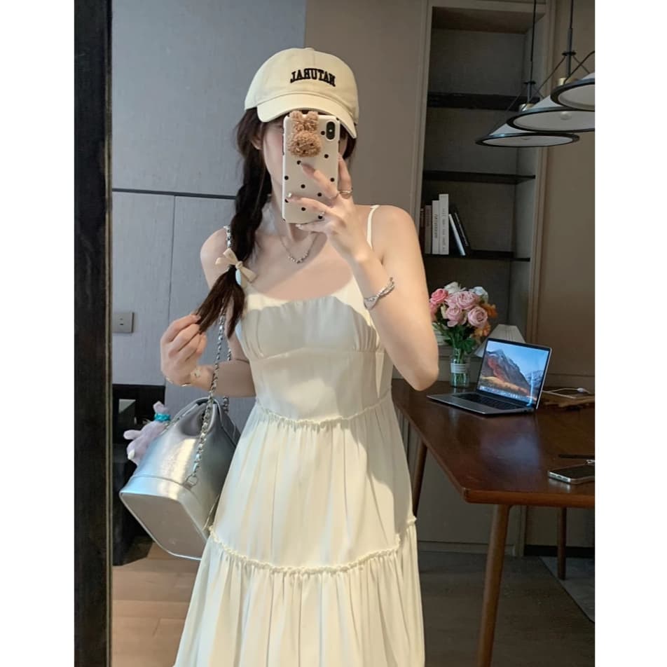 cherryshop ชุดเดรสยาวผู้หญิง เดรสผู้หญิง ชุดน่ารัก สายเดี่ยวเซ็กซี่ เอวแคบ ดีไซน์จีบ สีเบจ รูปที่ 6