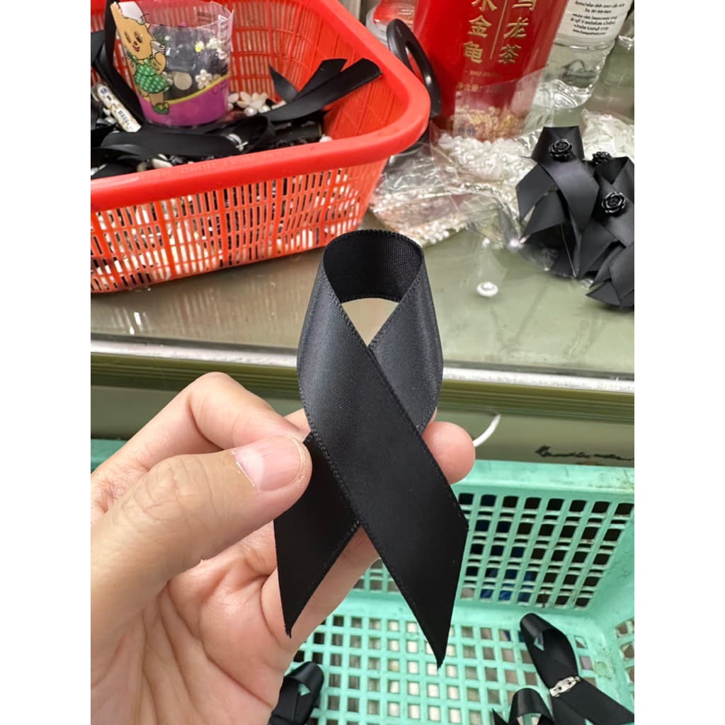 ส่งด่วน! มี18แบบ โบว์ดำ โบว์ไว้อาลัย โบว์ไว้ทุกข์ ติดเสื้อ สีดำ รูปที่ 2