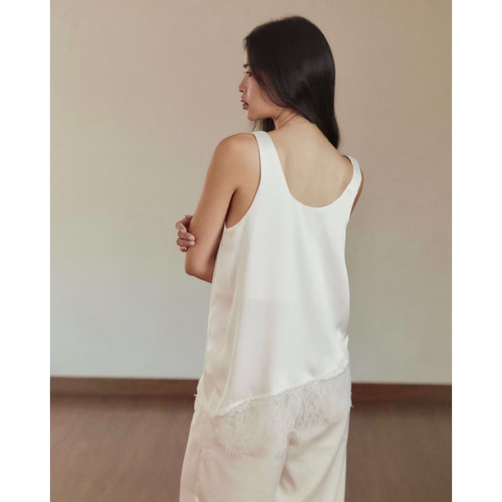 Lyra lace top เสื้อซาตินต่อชายลูกไม้ รูปที่ 4
