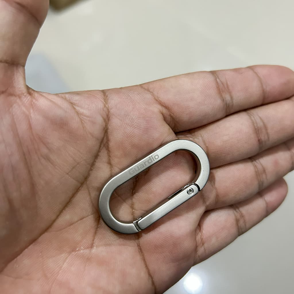 Guardio GC-004 Carabiner Zinc Alloy คาราบิเนอร์ พวงกุญแจพรีเมียม ทรงรี ขนาดกะทัดรัด ไม่เป็นสนิมง่าย รูปที่ 8
