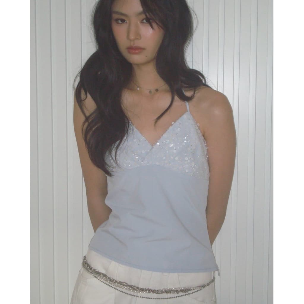 MELT.INMOMENTS Glint Cami Top สายเดี่ยวปักเลื่อมที่อก กลิตเตอร์ รูปที่ 6