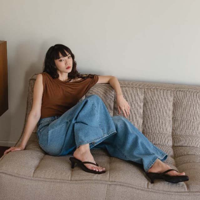 TACHA Alexa sandals รองเท้าหูหนีบหนังกลับ ส้น 1.5 นิ้ว รูปที่ 6