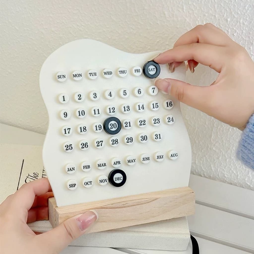 ปฏิทินมินิมอล ของแต่งห้อง ดีไซน์เก๋ ปฏิทินทรงหยิกยัก รูปที่ 2