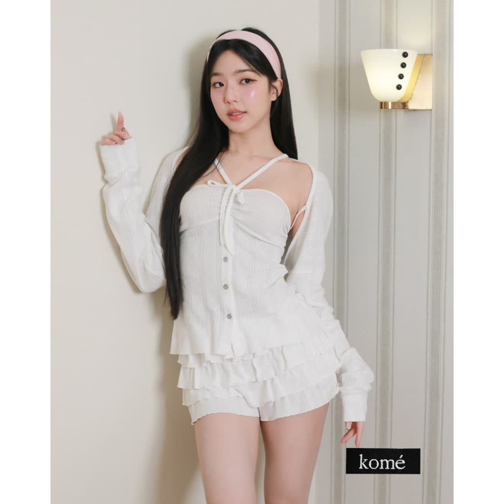 kome.offi เสื้อสายเดี่ยว รุ่น anya top รูปที่ 6