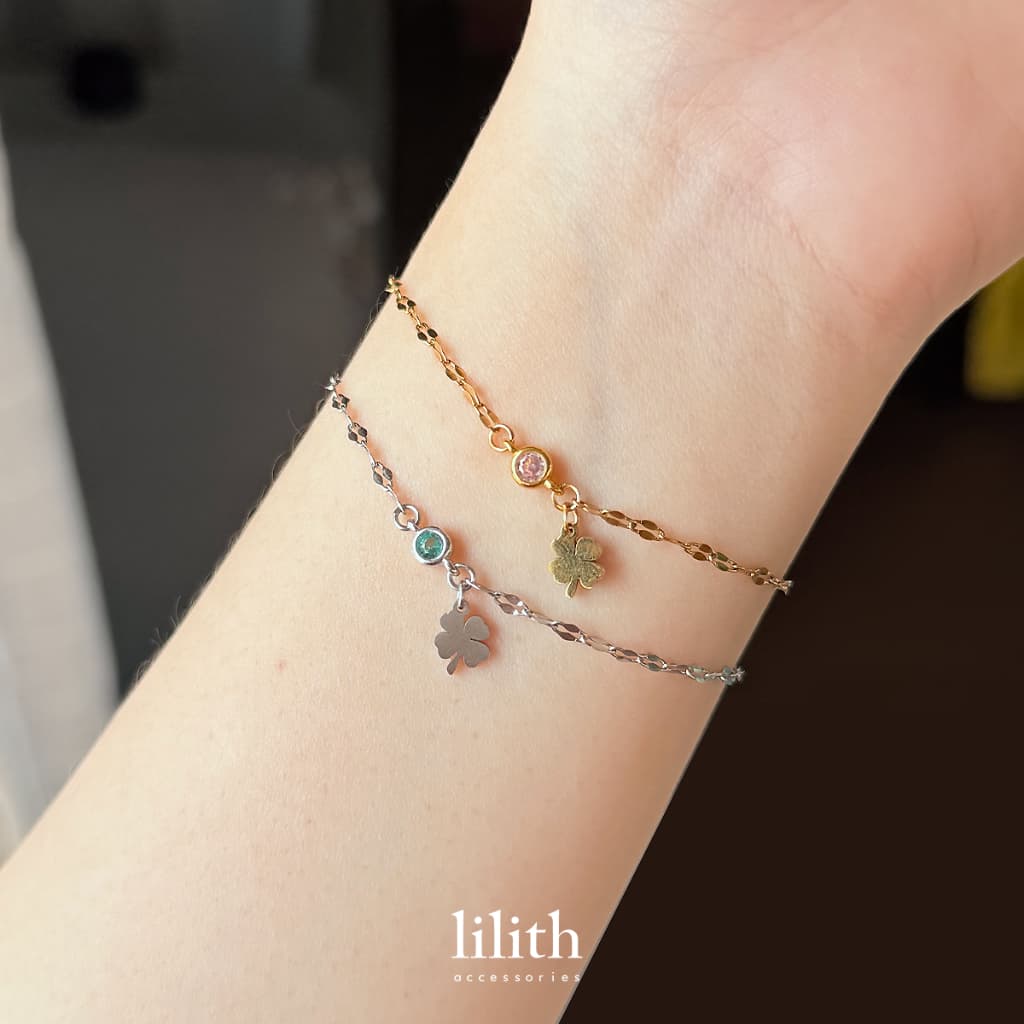 Lilith - Lucky clover Bracelet สร้อยข้อมือ จี้ใบคลเวอร์ รูปที่ 2