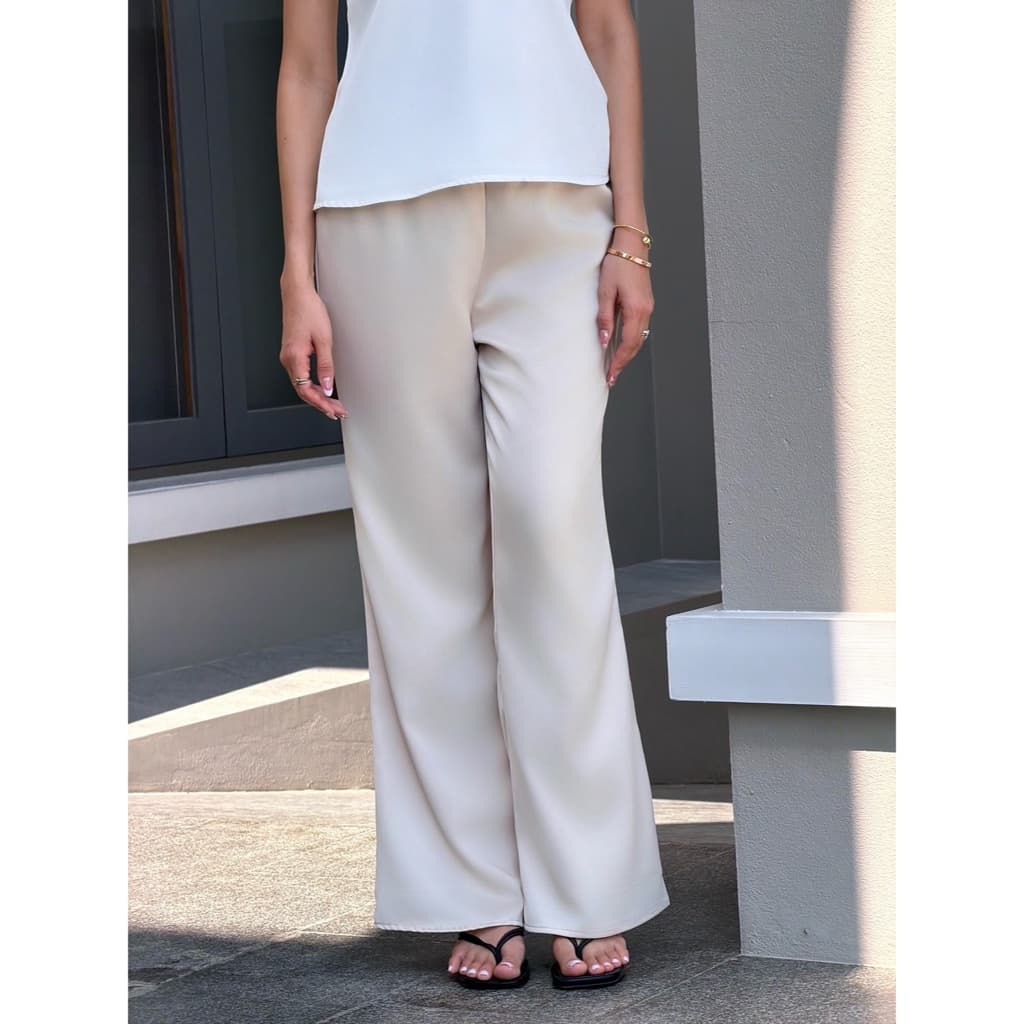 SEASON STUDIO - QUINN SATIN PANTS / กางเกงผ้าซาติน ทรงบูทคัท รูปที่ 7