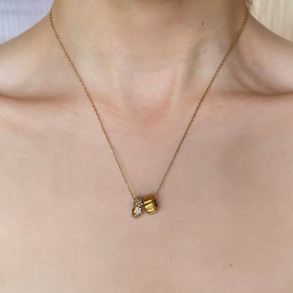 gigaglam lovey dovey necklace | สร้อยจี้ห่วงคู่ สแตนเลสตีล รูปที่ 3