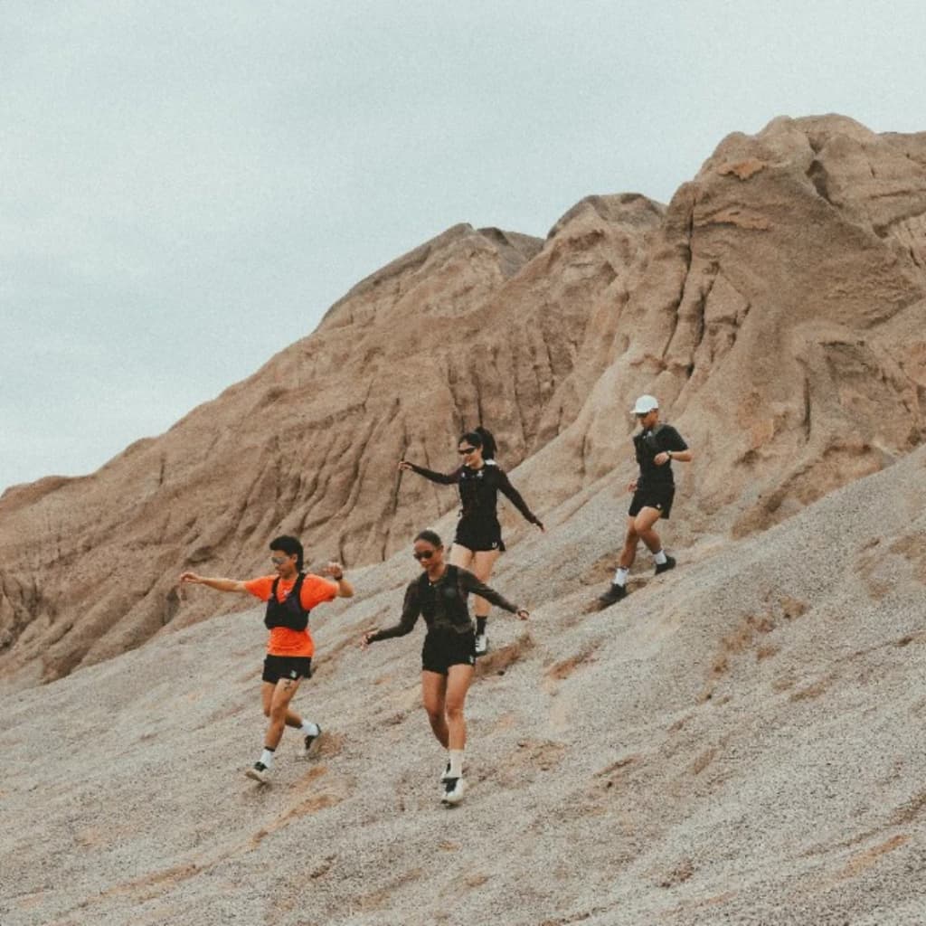 YUPSTER Running T-shirt Trail Motion Collection - เสื้อวิ่งผู้ชาย ผ้าเบา แห้งไว ระบายอากาศได้ดี รูปที่ 9