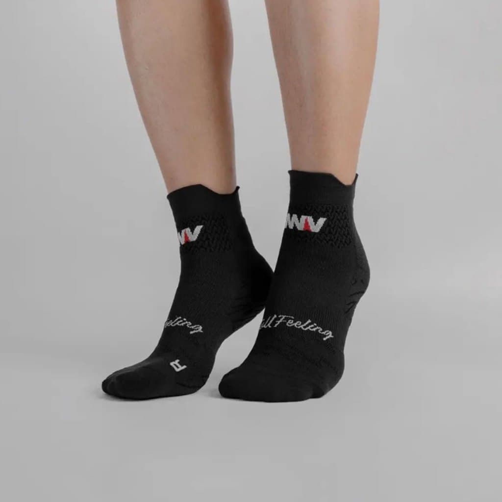 NNV Running Socks / ถุงเท้าไร้ตะเข็บสำหรับวิ่งระยะมาราธอน / ถุงเท้าข้อสั้น รูปที่ 4