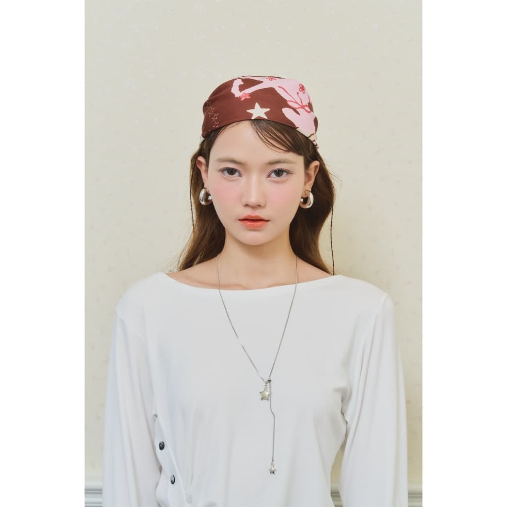 Panchitar Dreamy Girl – เสื้อแขนยาว ดีเทลจับย่นและกระดุมด้านข้างช่วยให้ทรงดูนุ่มนวลใส่ง่าย ให้ลุคเรียบแต่ยังมีความน่ารัก รูปที่ 4