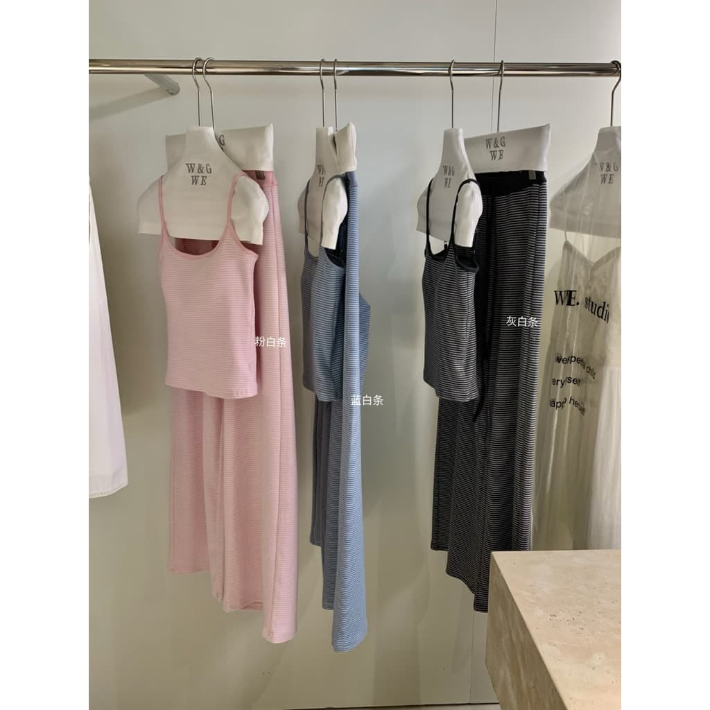 9586 Set 2 pcs เสื้อสายเดี่ยว สายปรับได้ มีฟองน้ำช่วงอก + กางเกงขายาวเอวยางยืด มีเชือกรูดช่วงเอว TAG:WG.WE รูปที่ 2