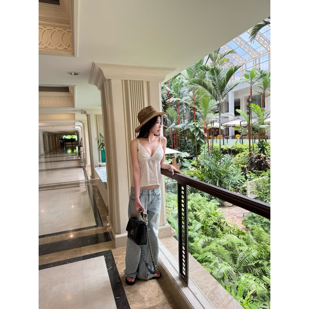 Mervie Soft Lace สายเดี่ยวลูกไม้ฉลุ รูปที่ 1