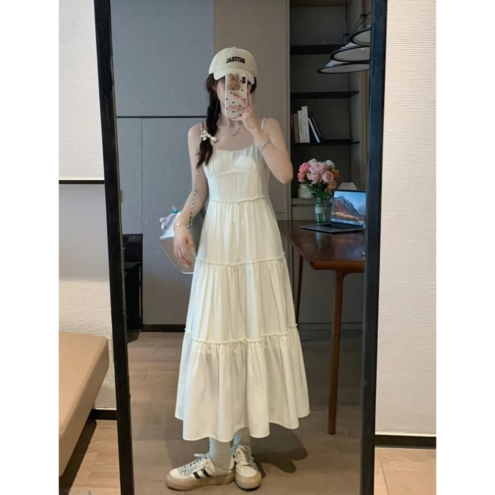 cherryshop ชุดเดรสยาวผู้หญิง เดรสผู้หญิง ชุดน่ารัก สายเดี่ยวเซ็กซี่ เอวแคบ ดีไซน์จีบ สีเบจ รูปที่ 4