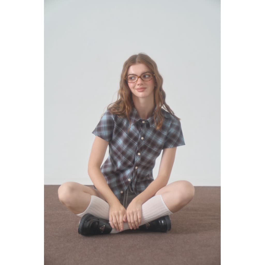 MALI Scottie top เสื้อเชิ๊ตเข้ารูปแขนสั้น รูปที่ 8