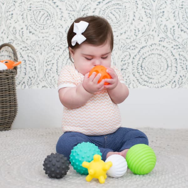 Infantino : Textured Multi Ball Set - ชุดของเล่นบอลหลายพื้นผิว รูปที่ 7