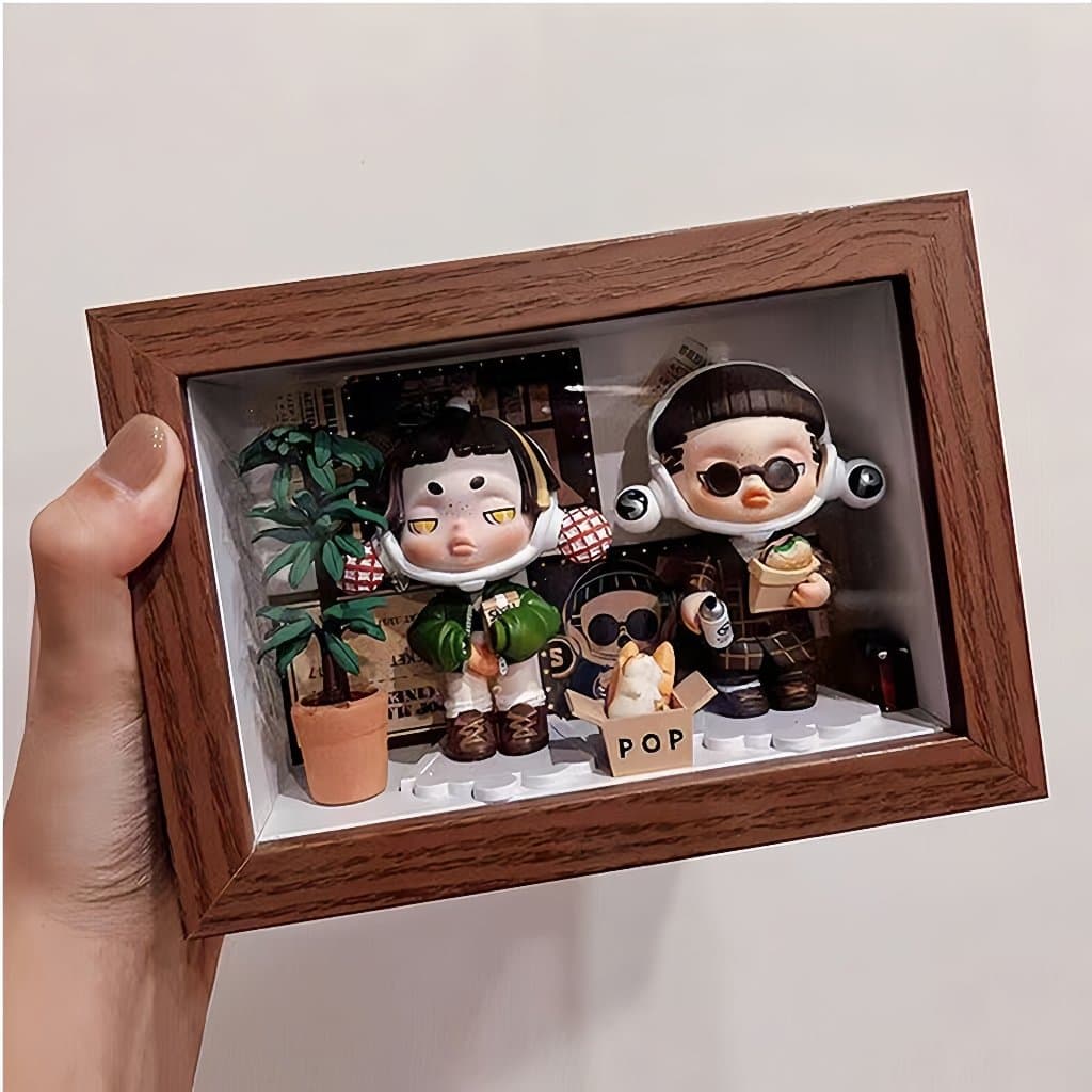 กล่องฟิกเกอร์ กรอบรูป DIY 6/8/10 นิ้ว แบบไม้จริง กล่องโมเดล ติดผนัง ตู้โมเดล และชั้นโชว์ สำหรับ โมเดล Art Toy POP MART รูปที่ 8