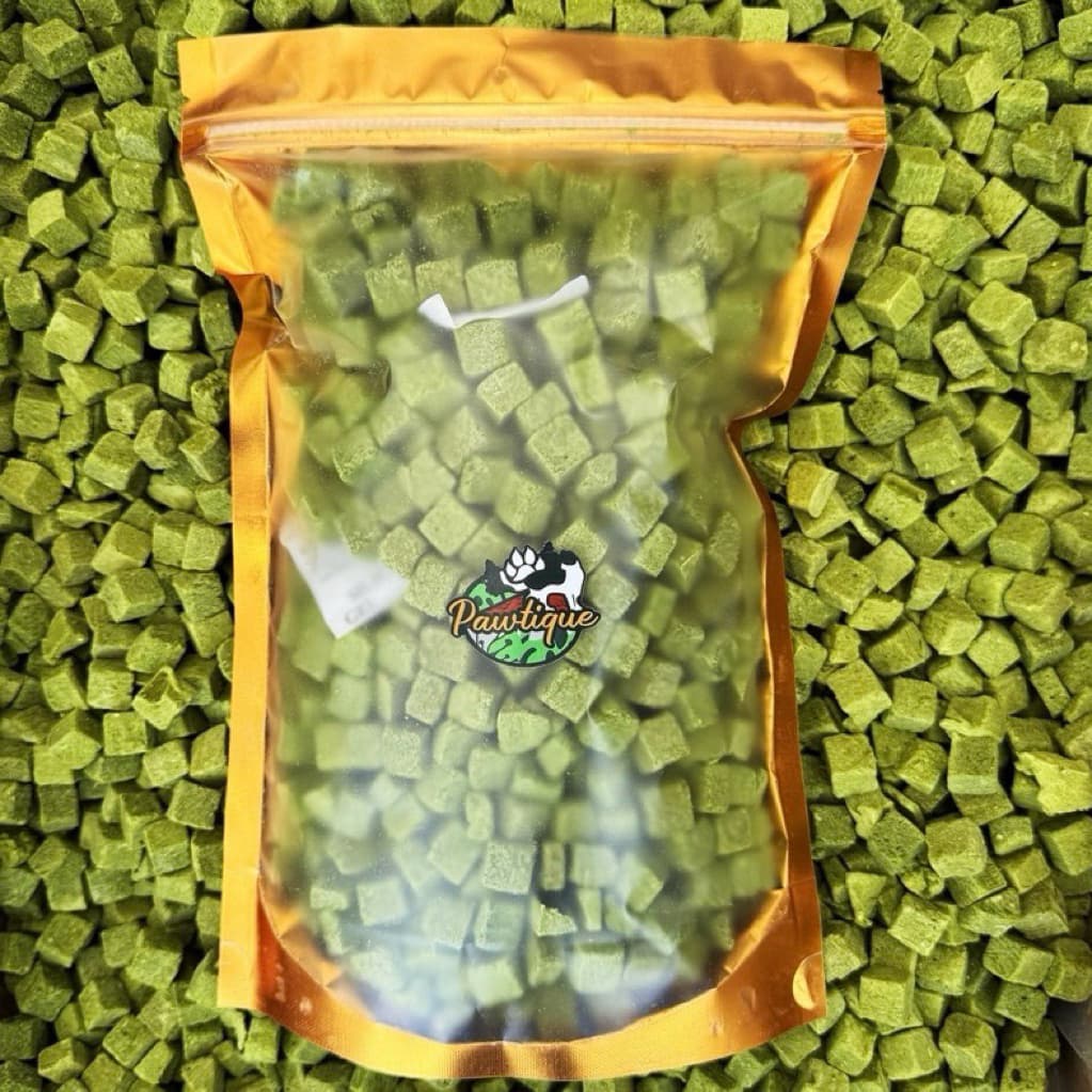 หญ้าแมวฟรีซดราย Pawtique 300กรัม ขนมแมว หญ้าแมวผสมอกไก่ Freeze Dried 100% ขนมแมว ขนมฟรีซดราย 300g รูปที่ 1