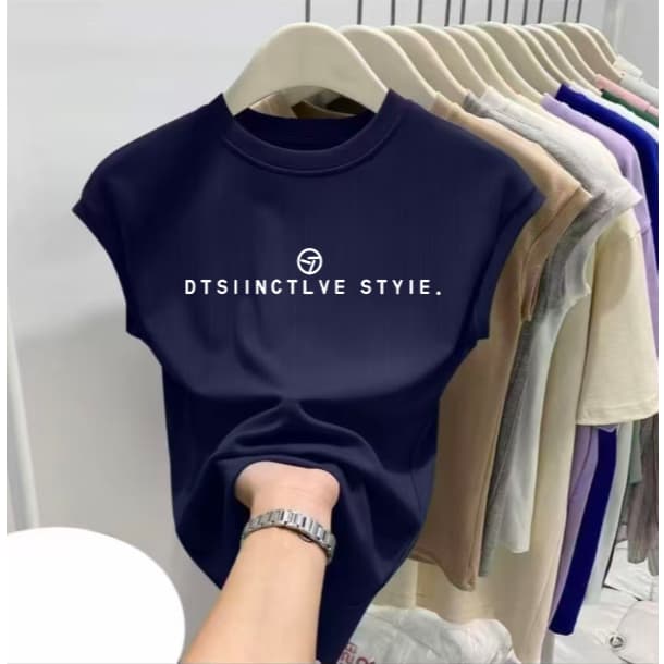 เสื้อยืดแขนกุดทรงเข้ารูปคุณภาพสูงสำหรับผู้หญิง ดีไซน์เรียบหรู แขนกุด คอทรงกลม เสื้อครอป จัดส่งจากกรุงเทพฯ รูปที่ 4