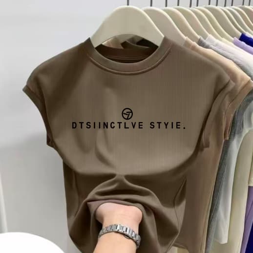 เสื้อยืดแขนกุดทรงเข้ารูปคุณภาพสูงสำหรับผู้หญิง ดีไซน์เรียบหรู แขนกุด คอทรงกลม เสื้อครอป จัดส่งจากกรุงเทพฯ รูปที่ 5