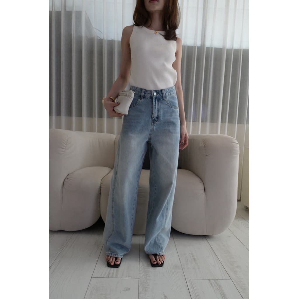 GAVANA — Soft Fade Denim Pants — กางเกงยีนส์ขายาวทรง Barrel — #P26014 รูปที่ 3